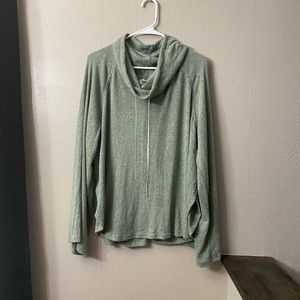 Soft, light green top